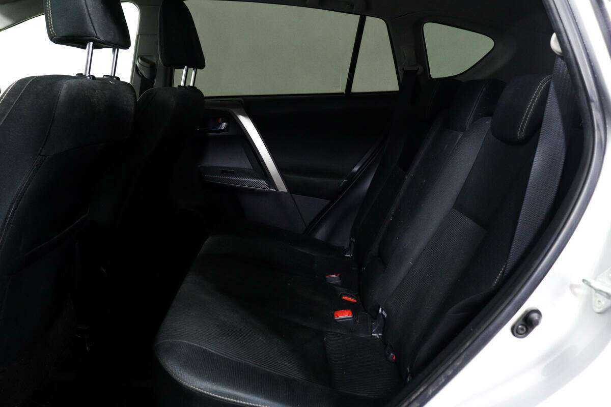 Купить Toyota RAV4, 2015, 139 927 км.. Фото: #10