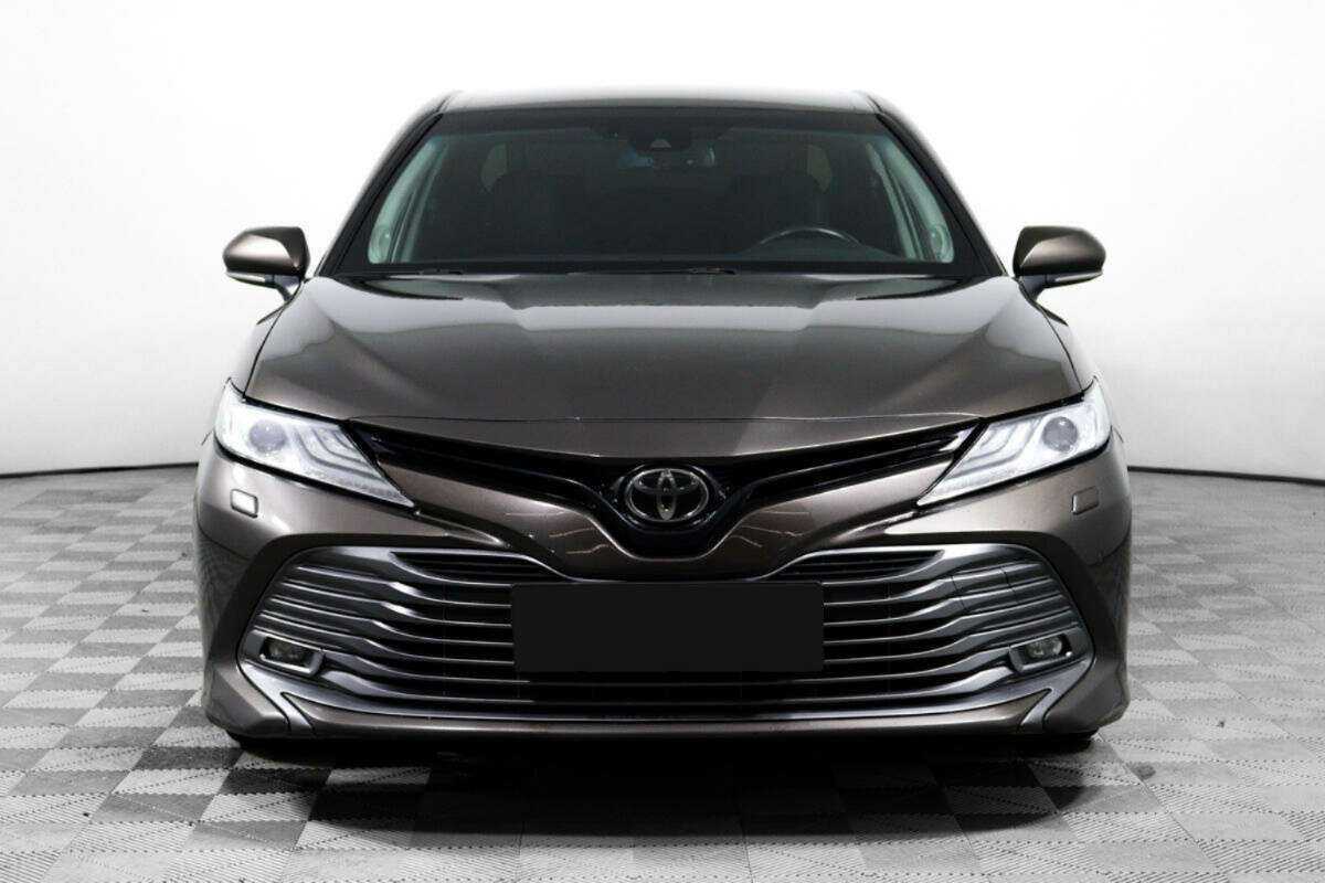 Купить Toyota Camry, 2019, 142 527 км.. Фото: #1