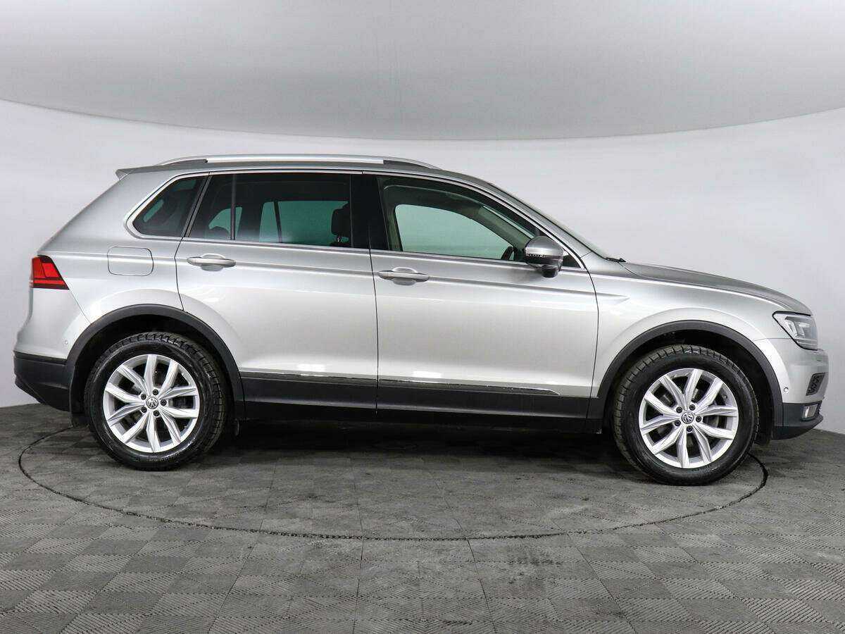 Купить Volkswagen Tiguan, 2020, 47 680 км.. Фото: #3