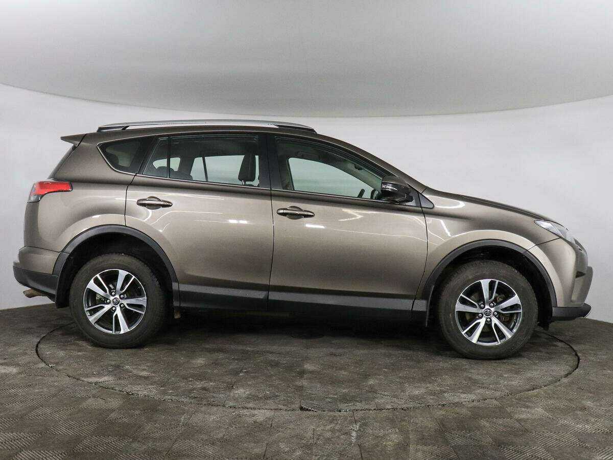 Купить Toyota RAV4, 2019, 45 200 км.. Фото: #3