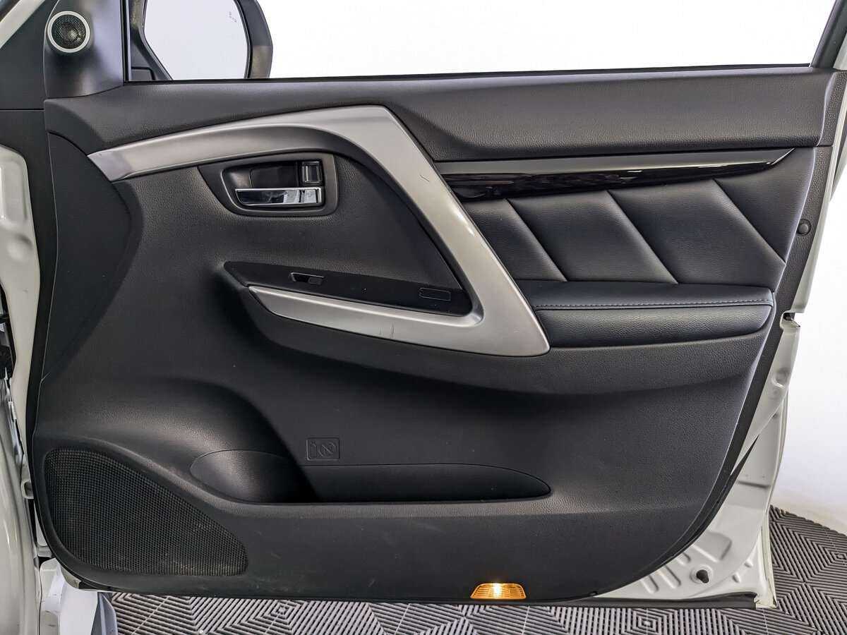 Купить Mitsubishi Pajero Sport, 2017, 198 584 км.. Фото: #20