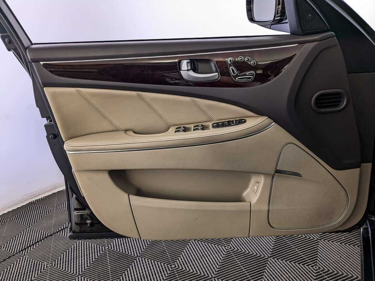 Купить Hyundai Equus, 2012, 99 017 км.. Фото: #14