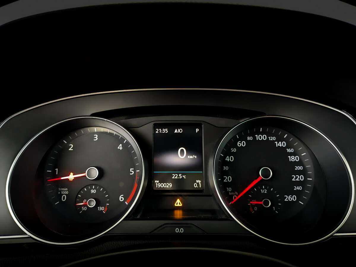 Купить Volkswagen Passat, 2018, 188 183 км.. Фото: #12