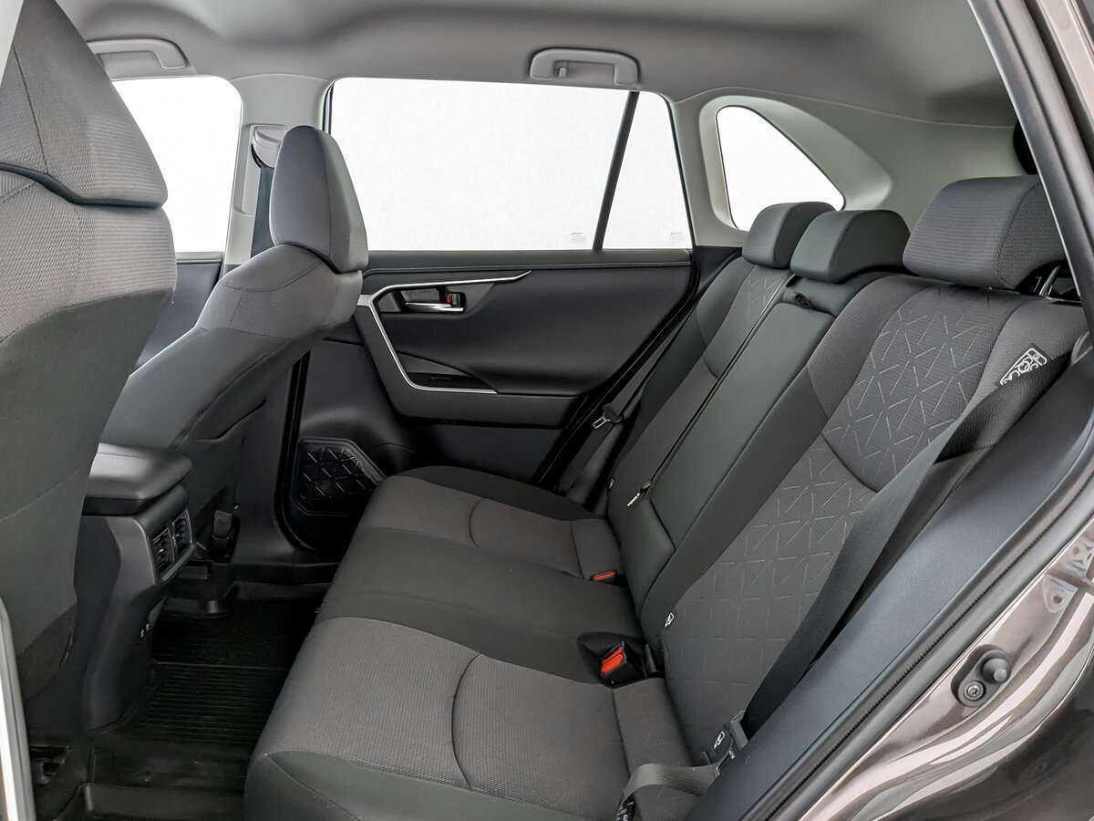 Купить Toyota RAV4, 2020, 60 221 км.. Фото: #9