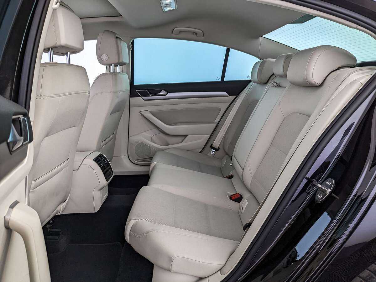 Купить Volkswagen Passat, 2018, 44 409 км.. Фото: #13