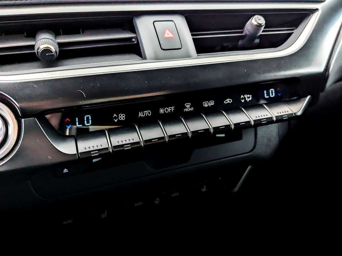 Купить Lexus UX, 2020, 88 849 км.. Фото: #20