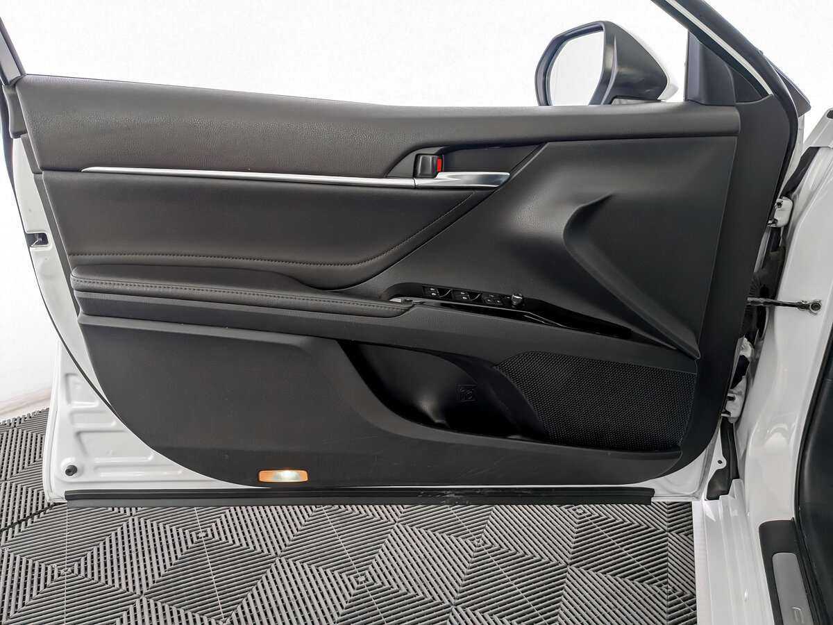 Купить Toyota Camry, 2019, 186 689 км.. Фото: #18