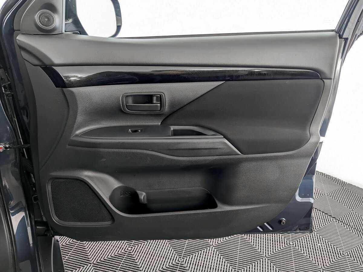 Купить Mitsubishi Outlander, 2019, 80 241 км.. Фото: #19