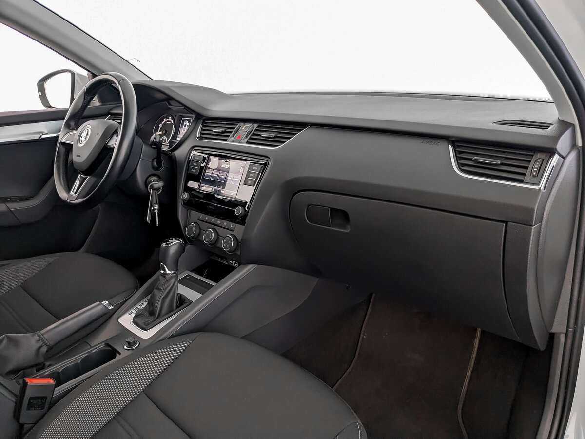 Купить Skoda Octavia, 2020, 70 102 км.. Фото: #8