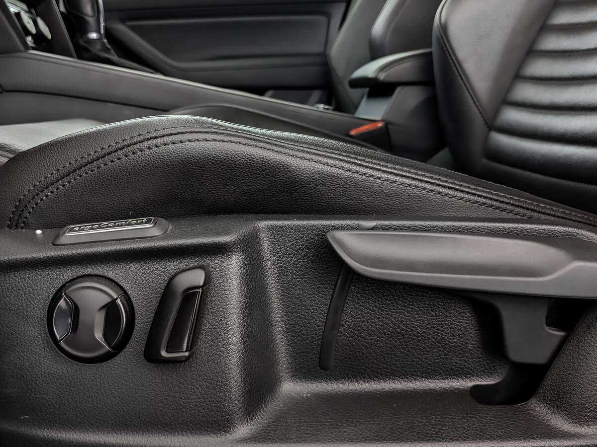 Купить Volkswagen Passat, 2019, 142 327 км.. Фото: #16
