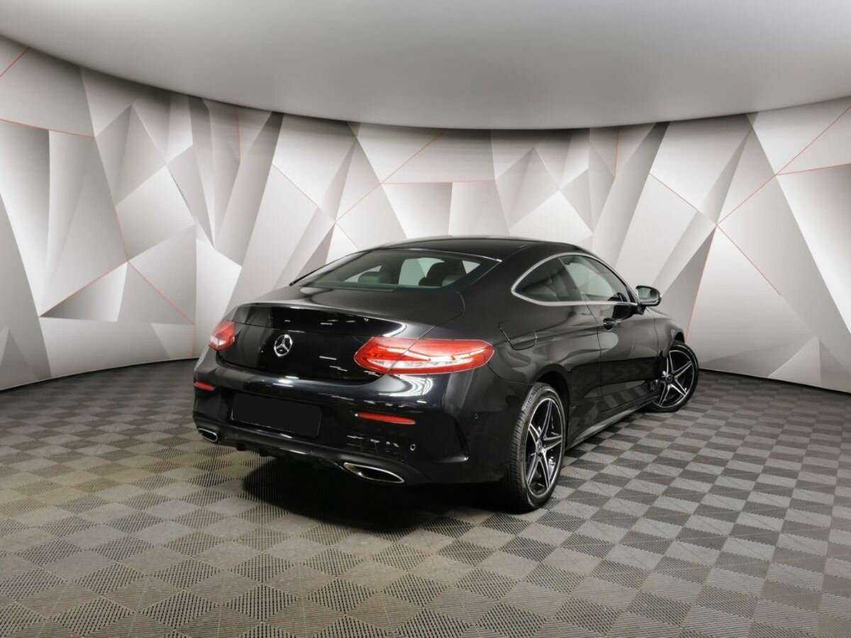 Купить Mercedes-Benz C-Класс, 2018, 72 812 км.. Фото: #1