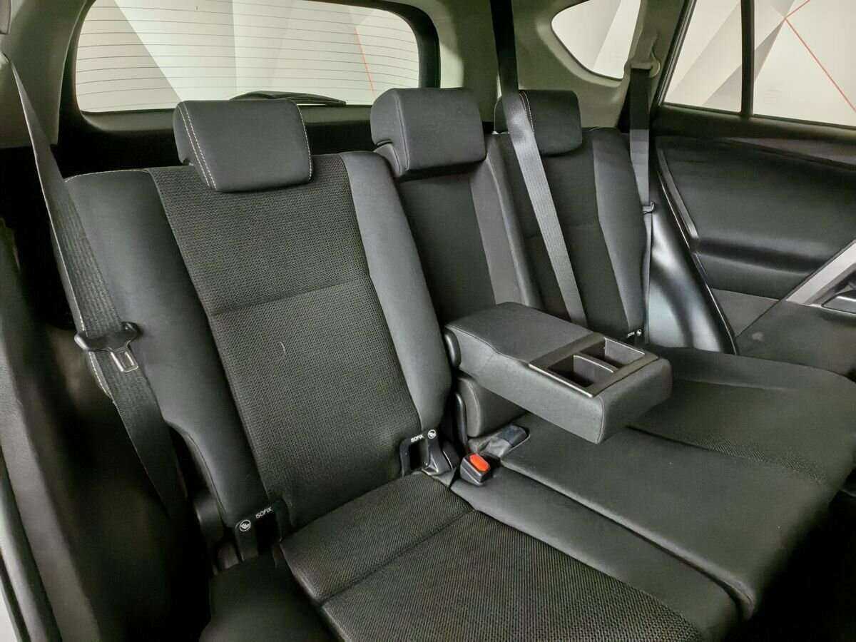 Купить Toyota RAV4, 2016, 177 936 км.. Фото: #11