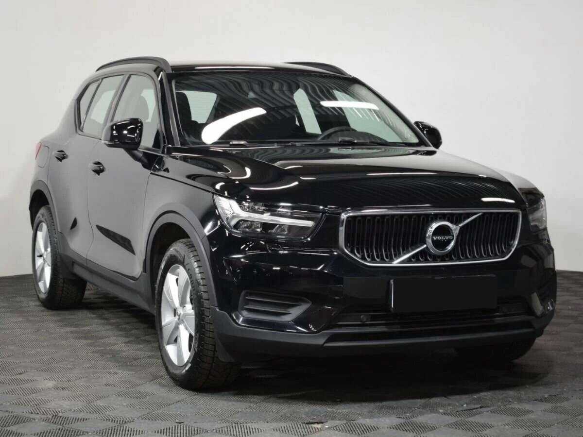 Купить Volvo XC40, 2019, 50 001 км.. Фото: #1