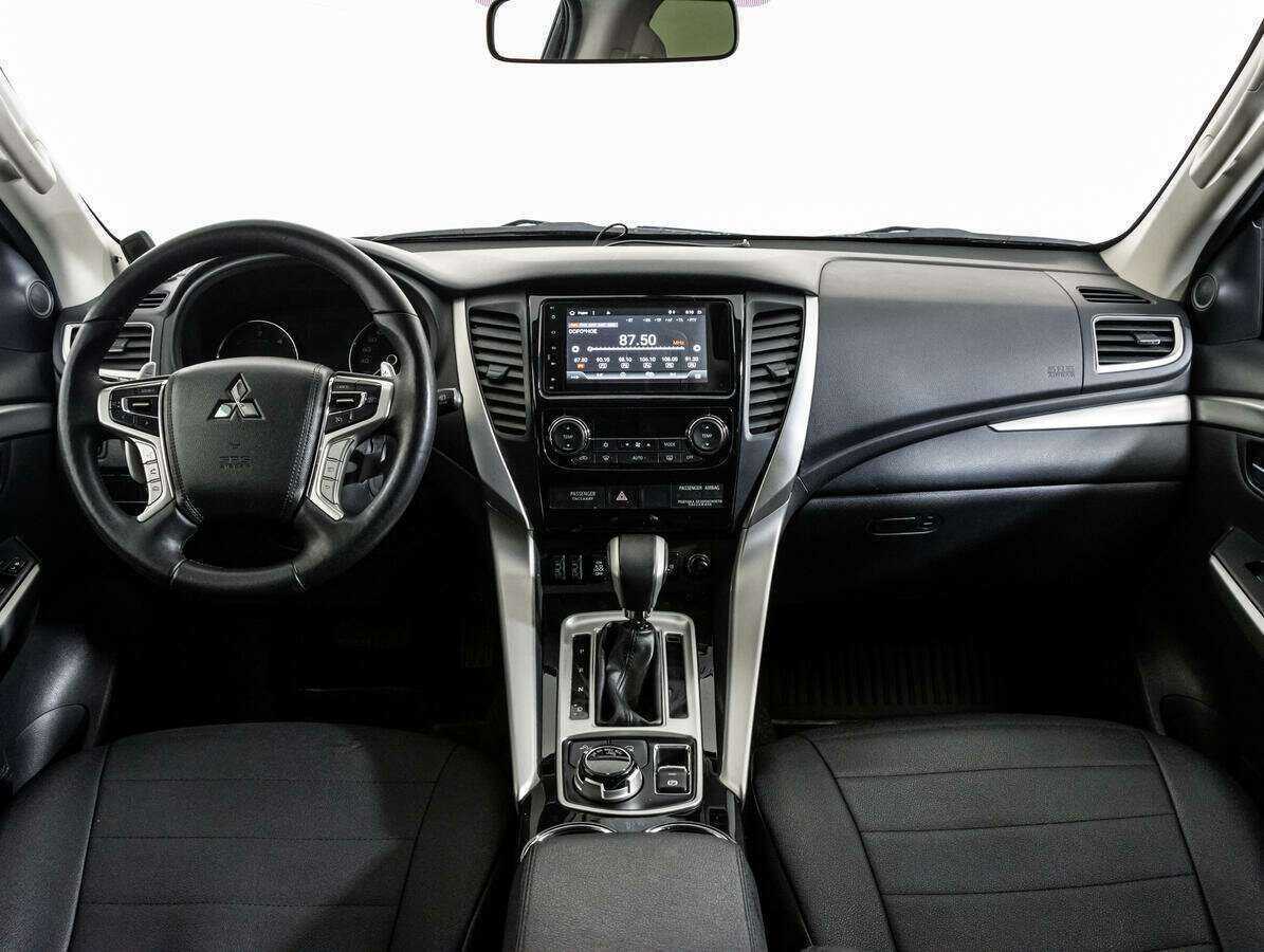 Купить Mitsubishi Pajero Sport, 2017, 96 505 км.. Фото: #9