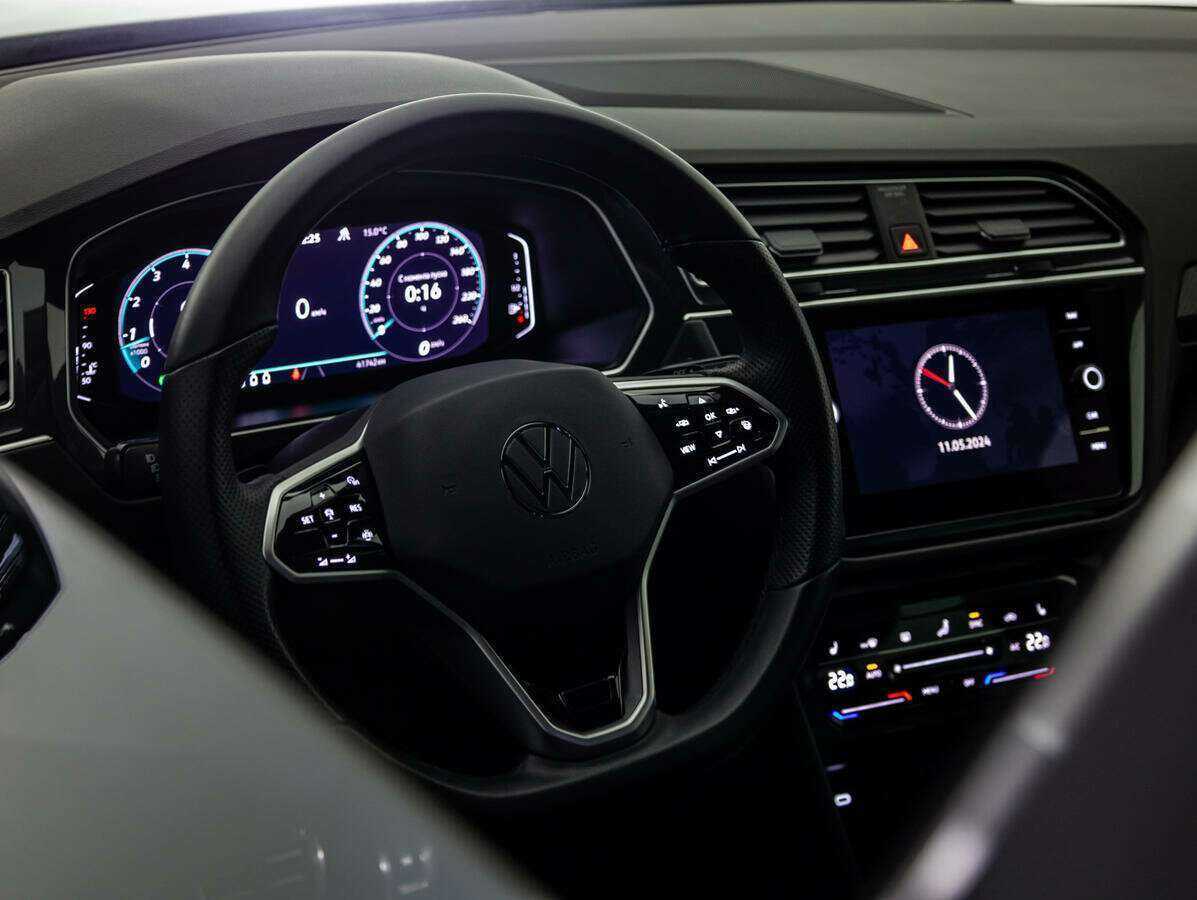 Купить Volkswagen Tiguan, 2021, 41 527 км.. Фото: #23