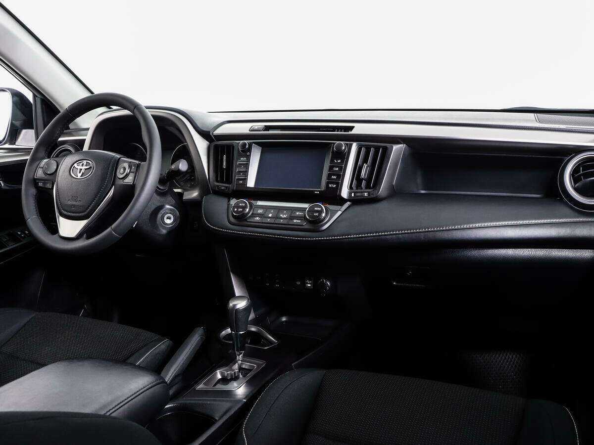 Купить Toyota RAV4, 2017, 123 800 км.. Фото: #6