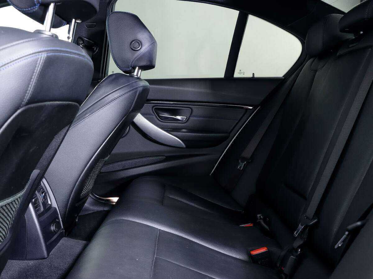 Купить BMW 3 серии, 2018, 145 981 км.. Фото: #10