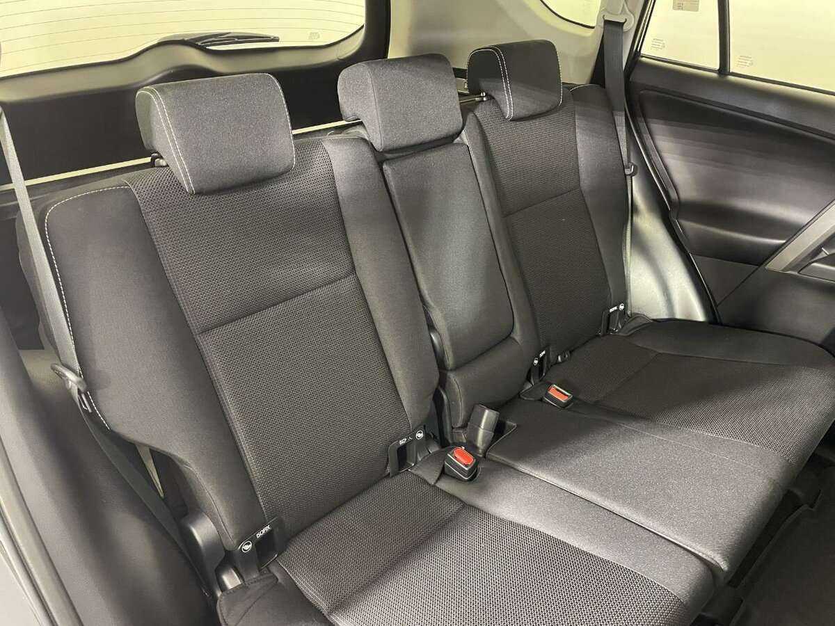 Купить Toyota RAV4, 2018, 86 830 км.. Фото: #14