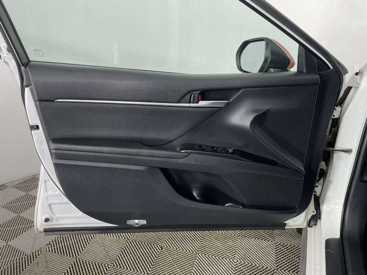 Купить Toyota Camry, 2021, 199 222 км.. Фото: #7