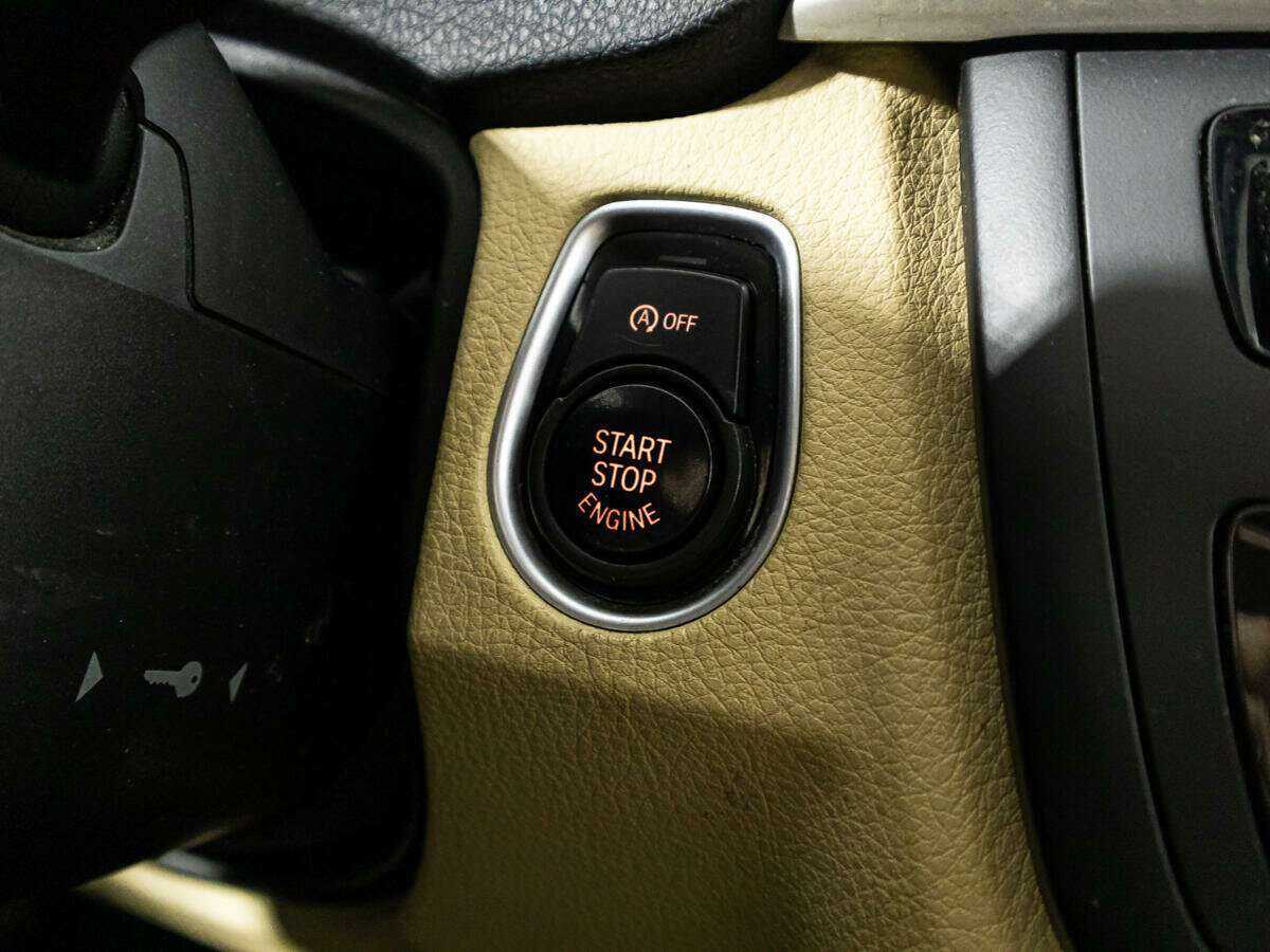 Купить BMW 3 серии, 2014, 215 678 км.. Фото: #15