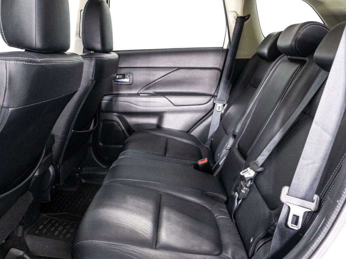 Купить Митсубиши Оутлэндер, 2017, 190 759 км.. Фото: #9