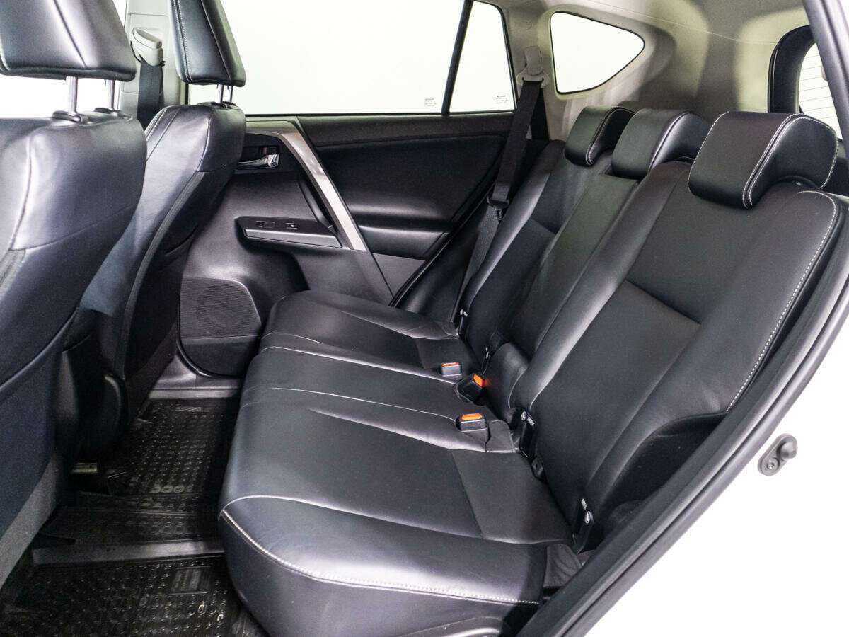 Купить Toyota RAV4, 2018, 109 603 км.. Фото: #9