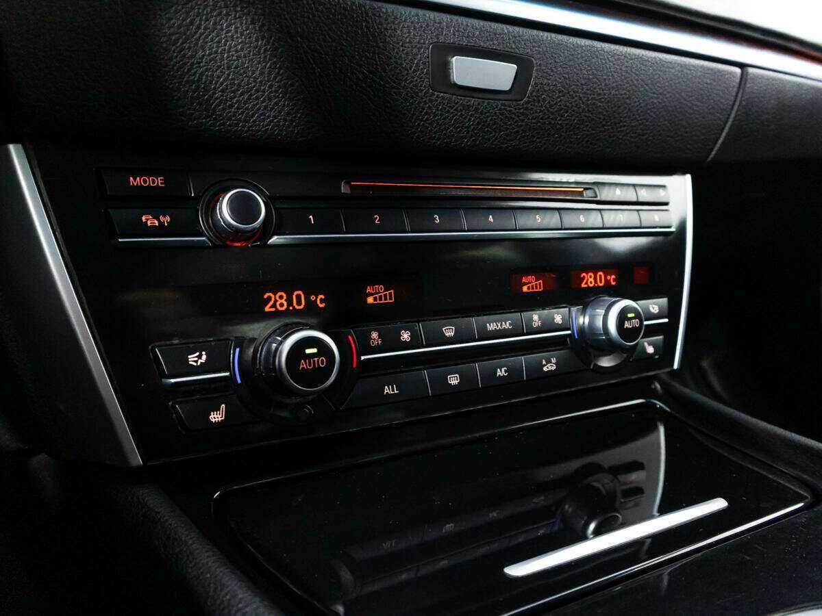 Купить BMW 5 серии, 2012, 202 087 км.. Фото: #16