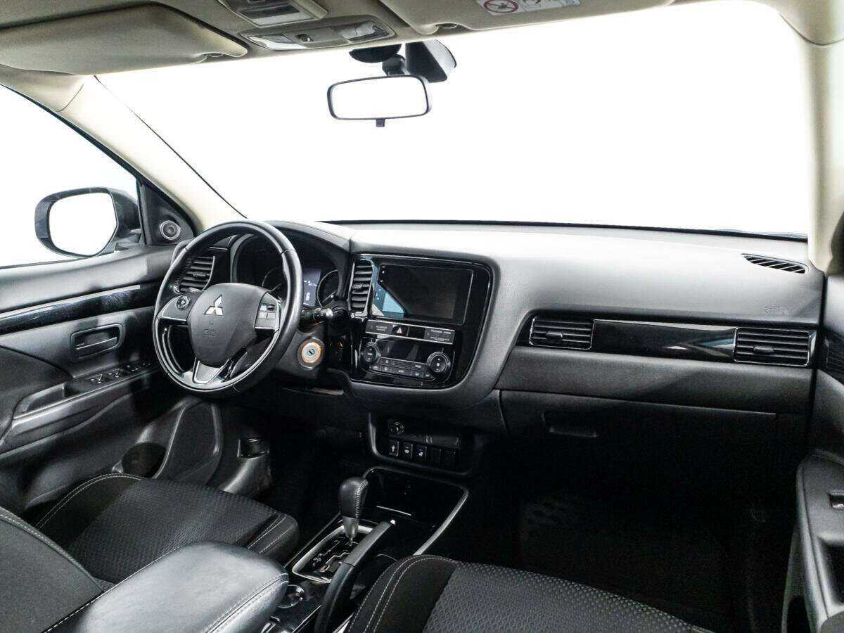 Купить Mitsubishi Outlander, 2019, 131 160 км.. Фото: #8