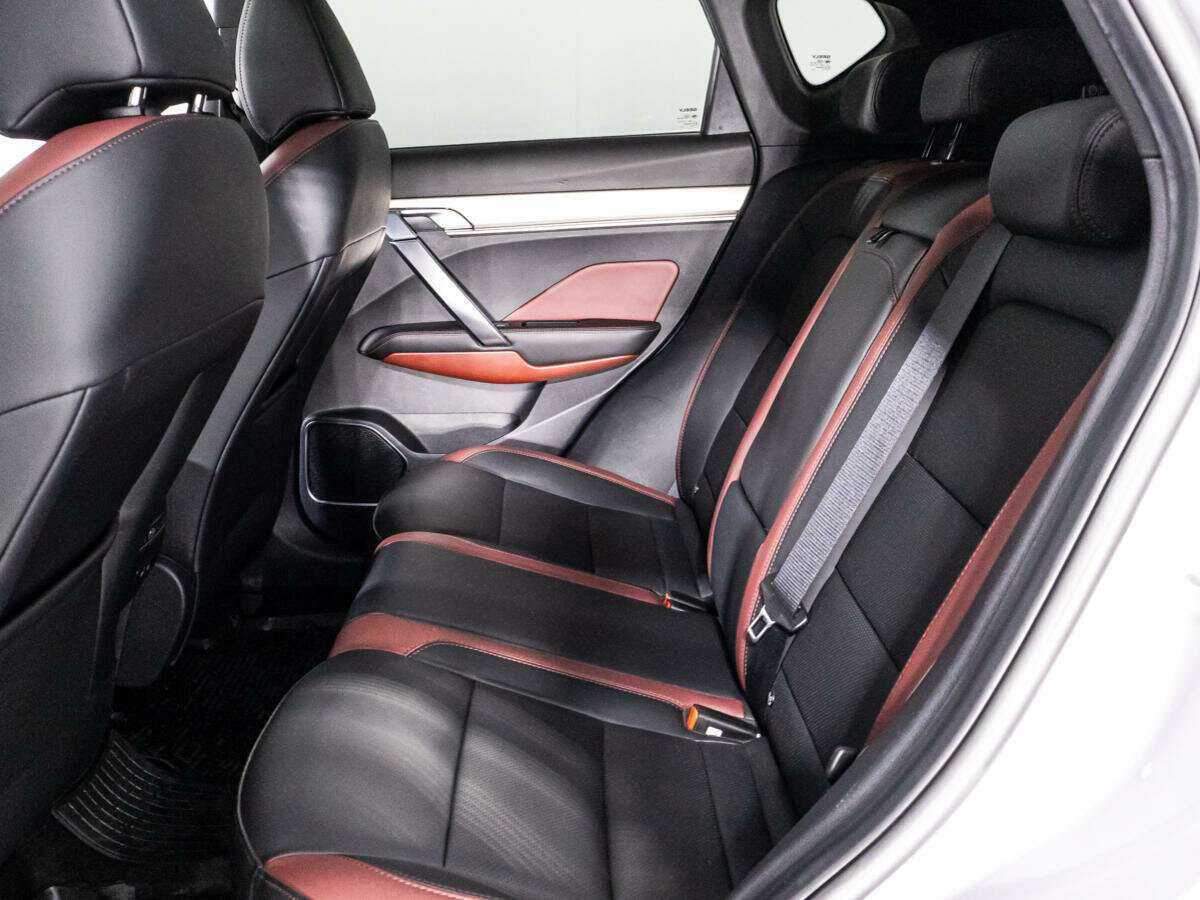 Купить Geely Coolray, 2023, 50 227 км.. Фото: #9