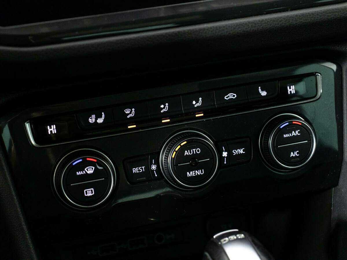 Купить Volkswagen Tiguan, 2019, 100 129 км.. Фото: #16