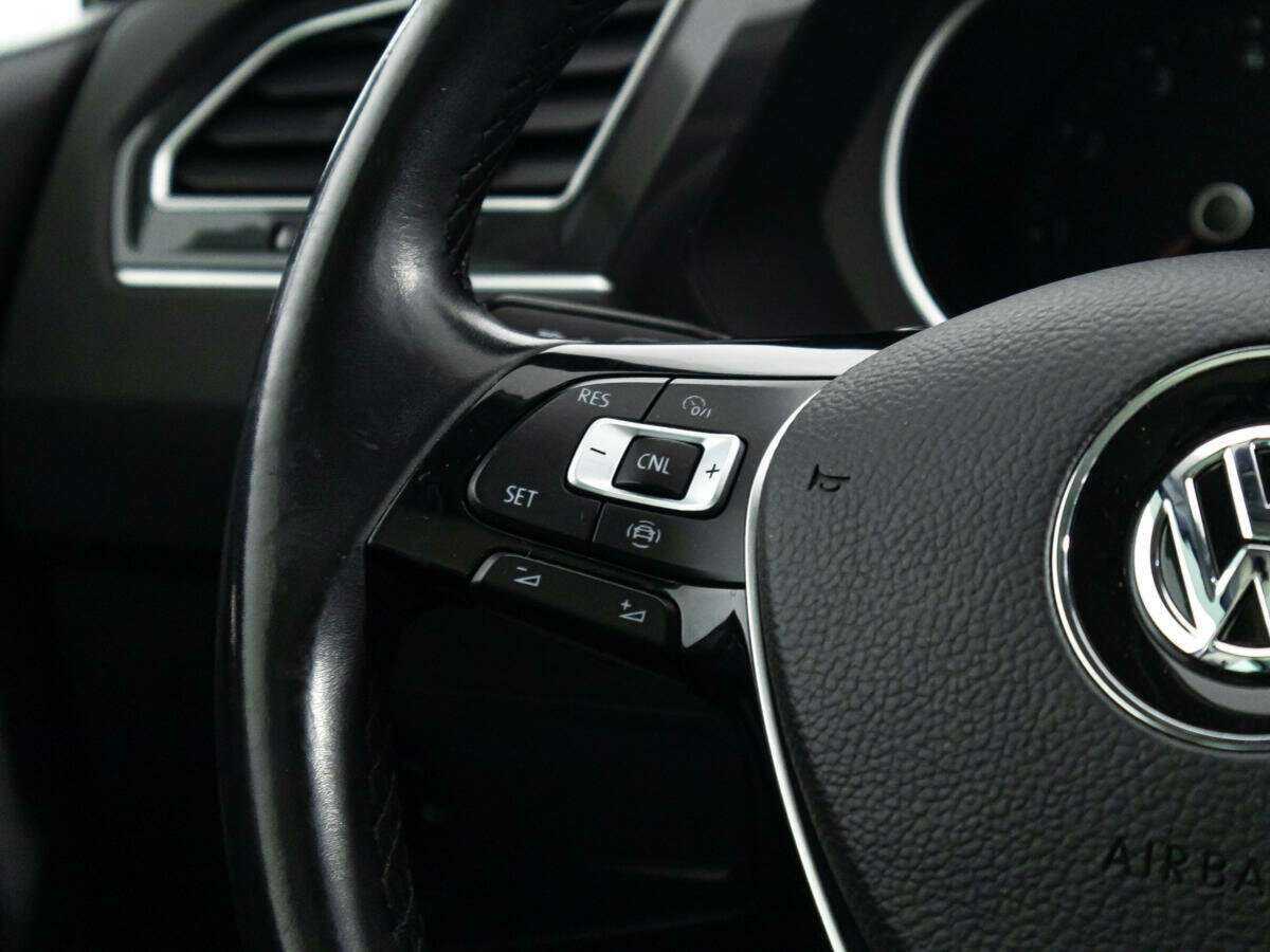 Купить Volkswagen Tiguan, 2019, 74 014 км.. Фото: #17