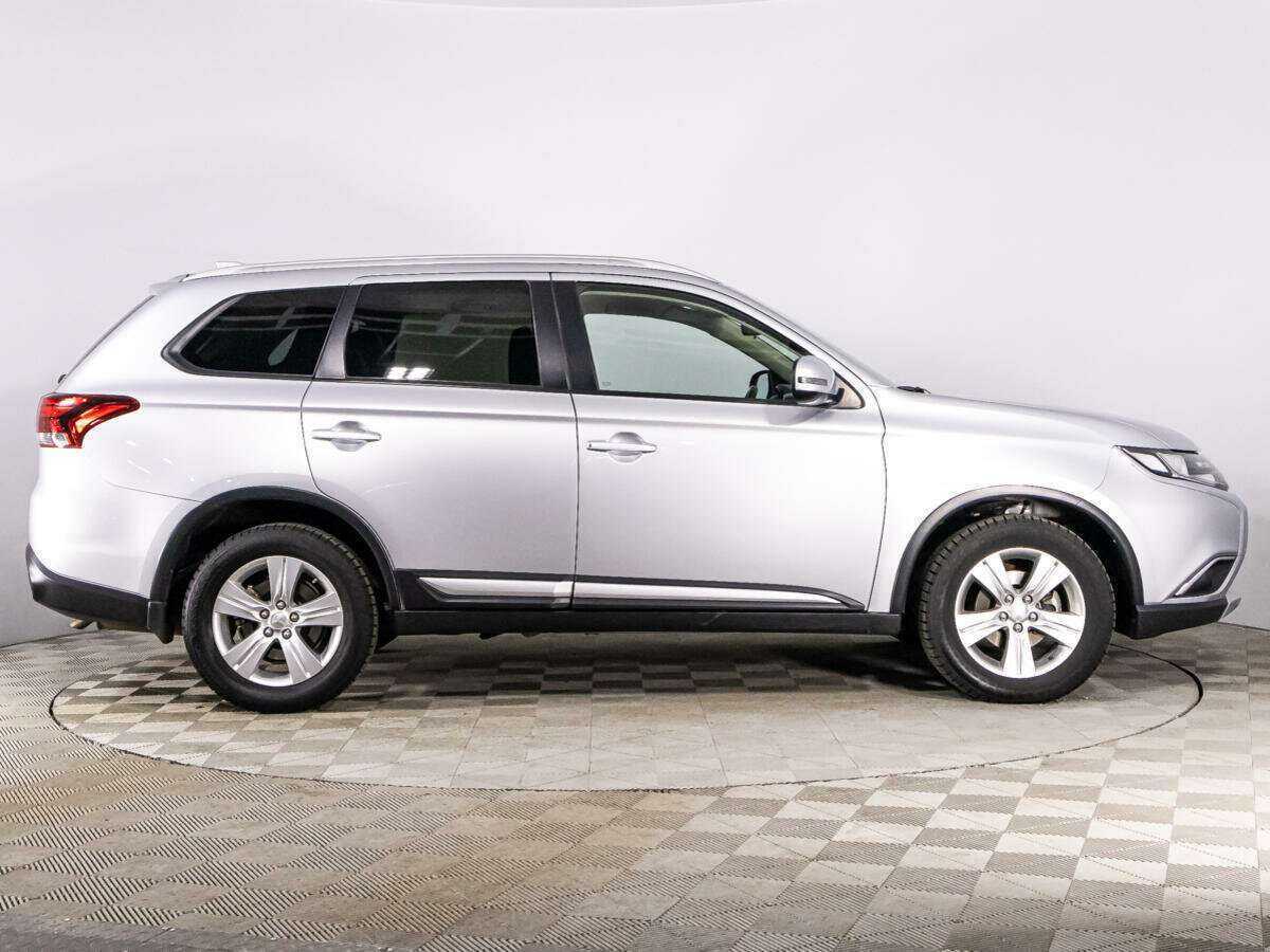 Купить Mitsubishi Outlander, 2017, 75 290 км.. Фото: #3