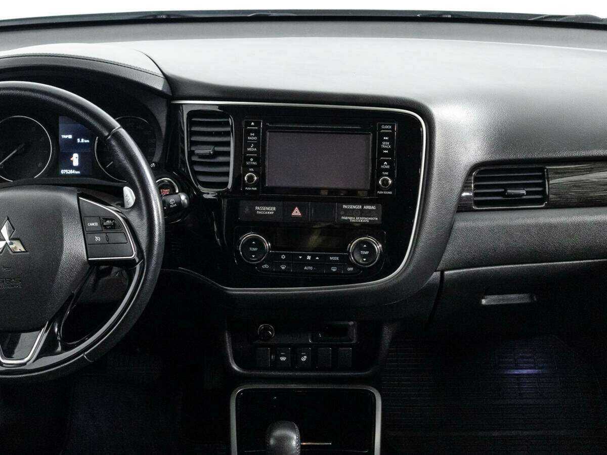 Купить Mitsubishi Outlander, 2017, 75 290 км.. Фото: #13