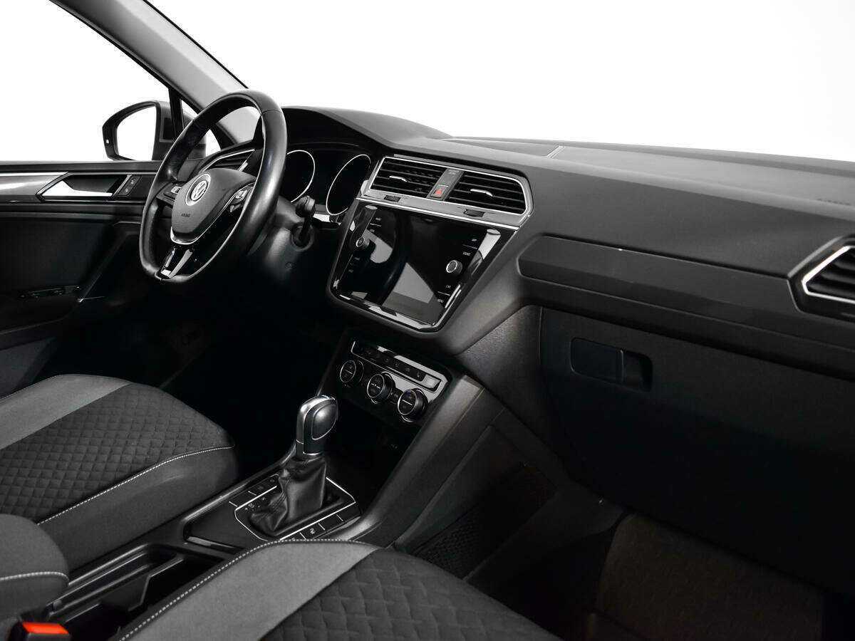 Купить Volkswagen Tiguan, 2018, 111 982 км.. Фото: #7