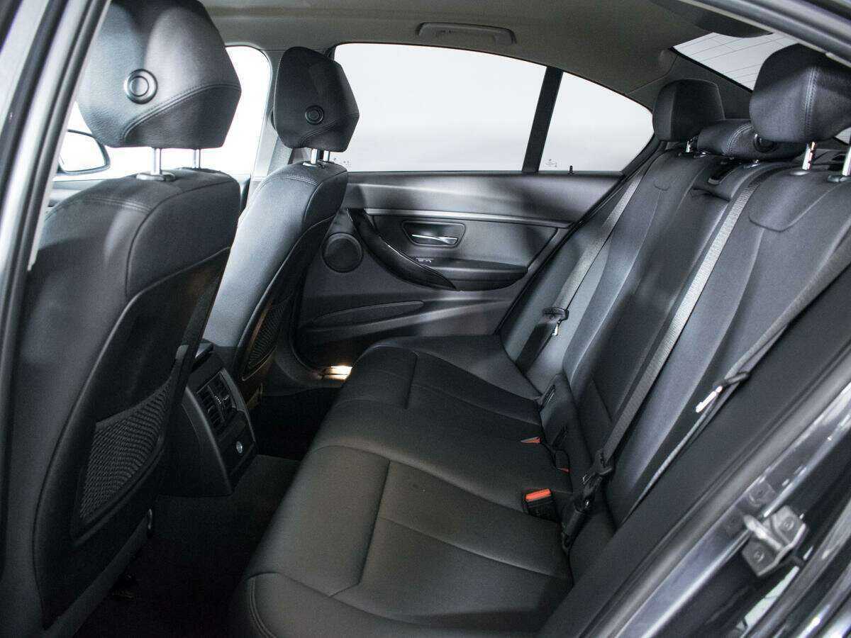 Купить BMW 3 серии, 2017, 105 596 км.. Фото: #9