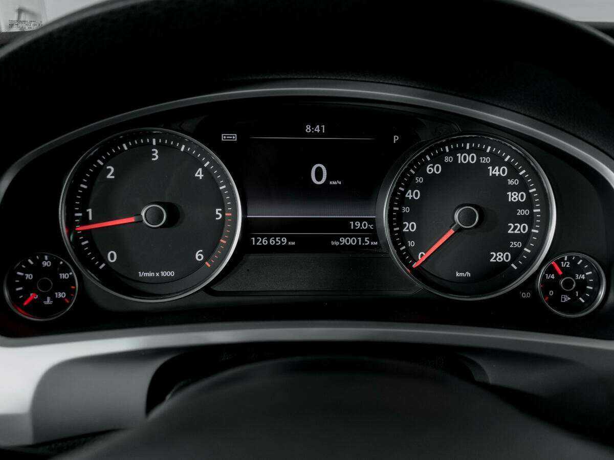 Купить Volkswagen Touareg, 2012, 126 666 км.. Фото: #10