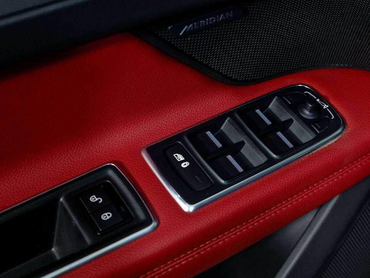 Купить Jaguar XF, 2017, 137 375 км.. Фото: #27