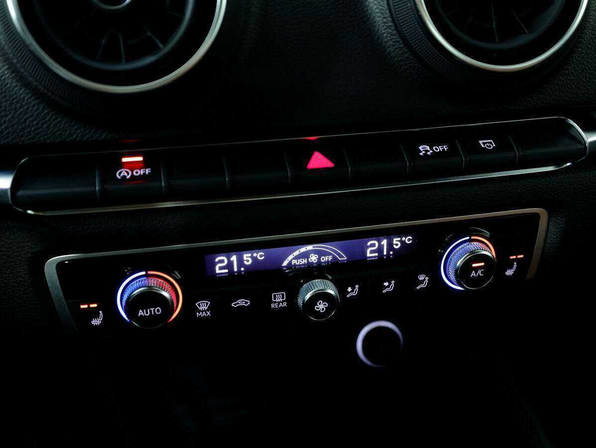 Купить Audi A3, 2018, 49 582 км.. Фото: #17