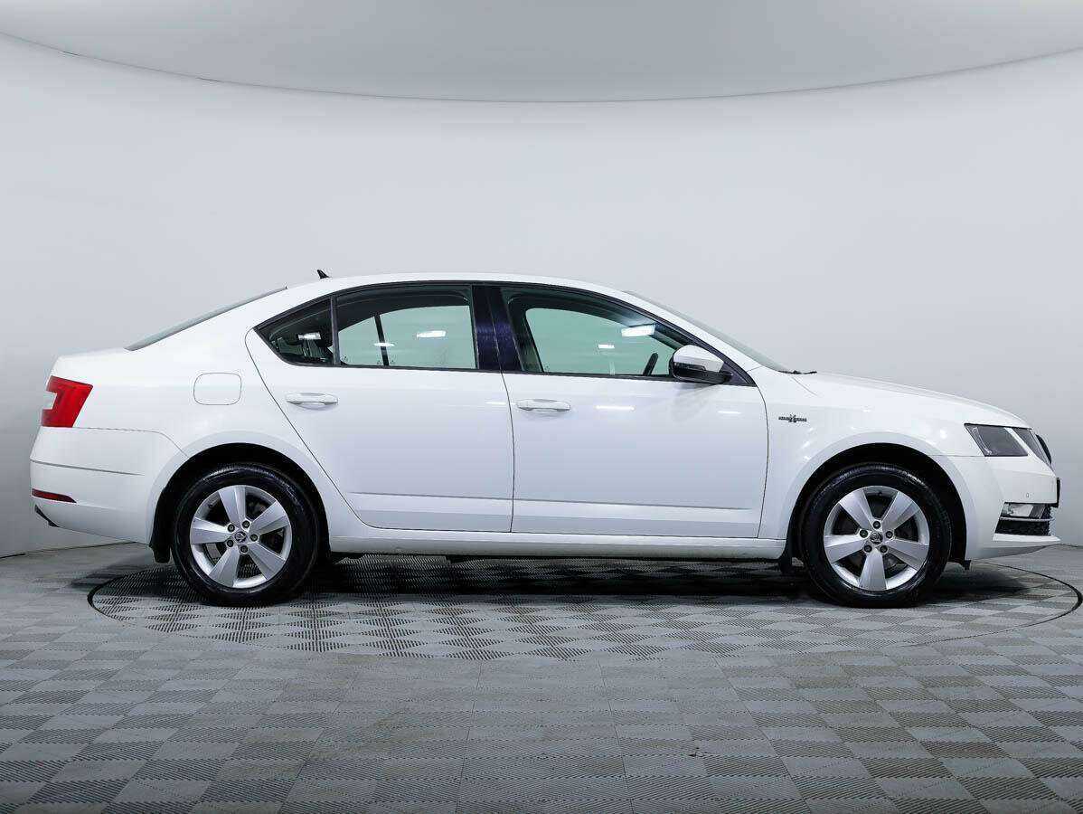 Купить Шкода Октавия, 2018, 56 138 км.. Фото: #2