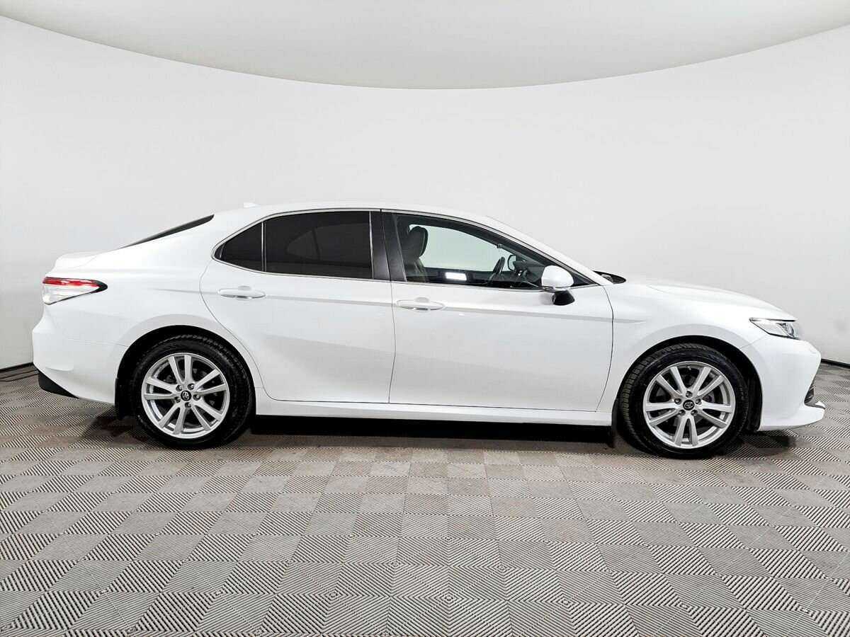Купить Toyota Camry, 2019, 65 000 км.. Фото: #3