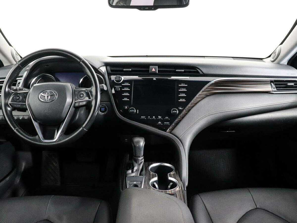 Купить Toyota Camry, 2018, 158 703 км.. Фото: #10