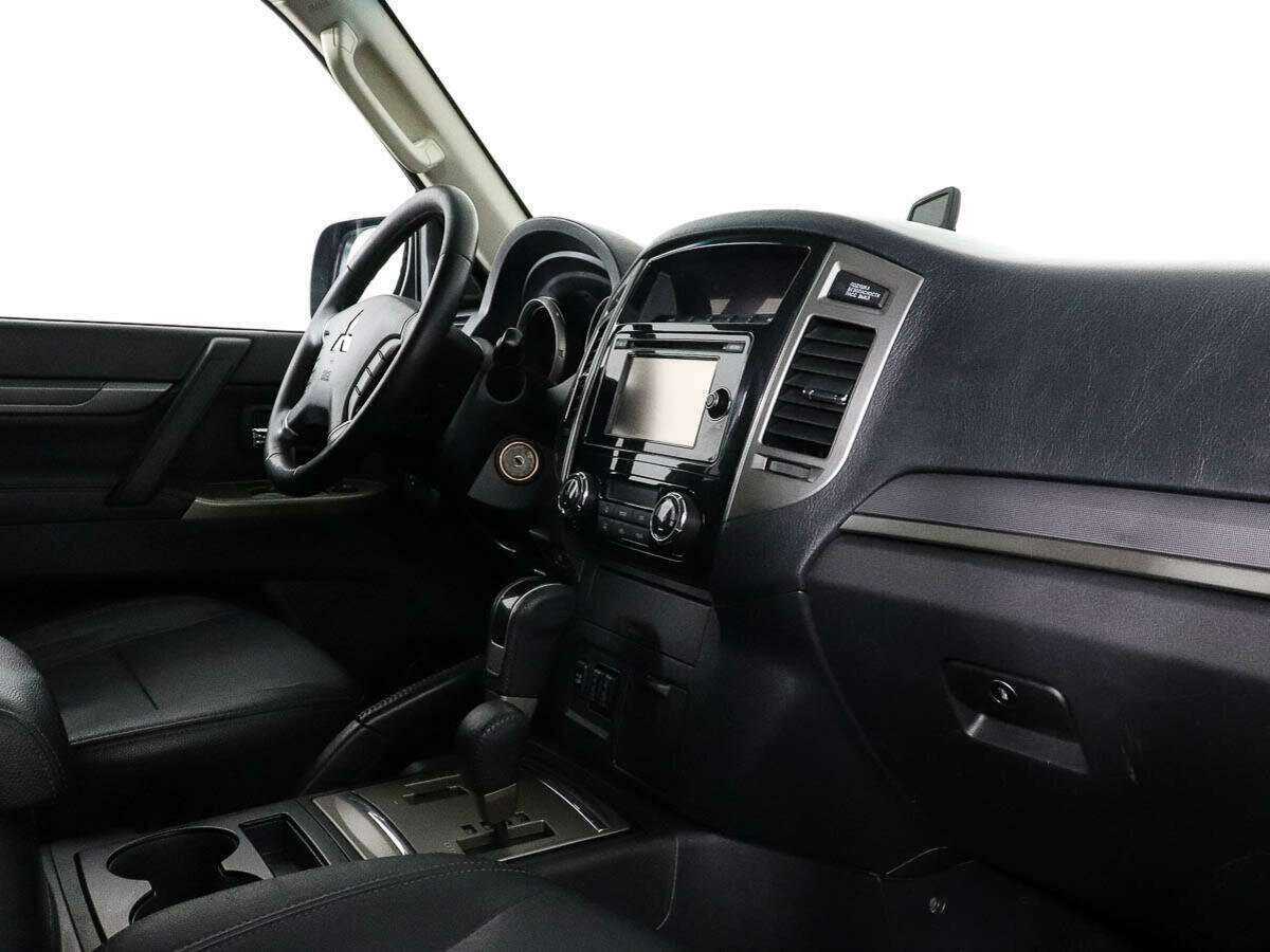 Купить Mitsubishi Pajero, 2017, 89 071 км.. Фото: #5