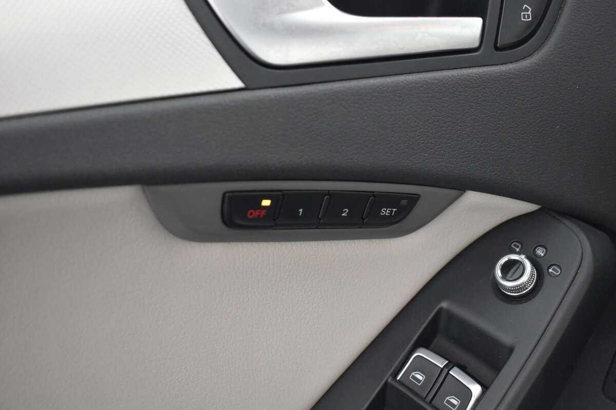 Купить Audi A4, 2012, 183 899 км.. Фото: #8