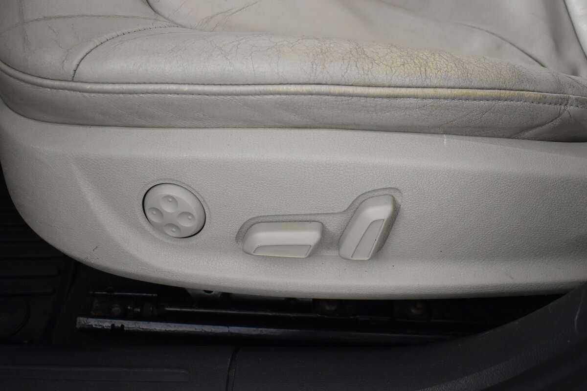 Купить Audi A4, 2012, 183 899 км.. Фото: #9