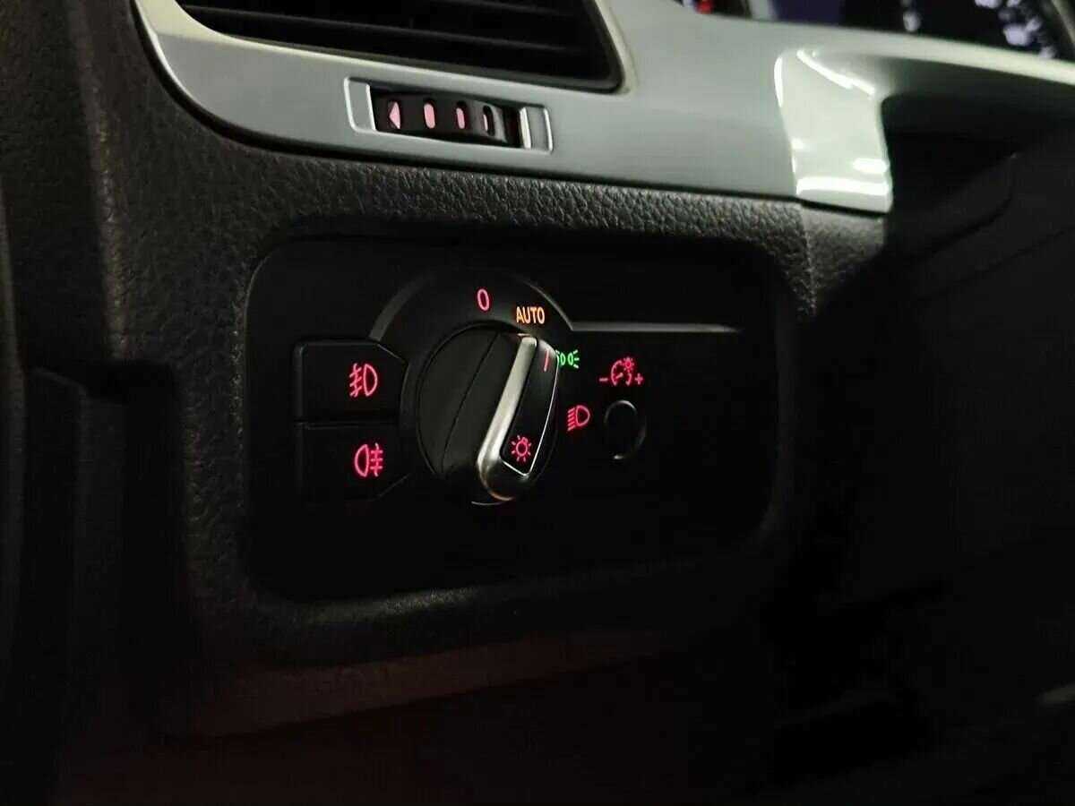 Купить Volkswagen Touareg, 2014, 176 954 км.. Фото: #18