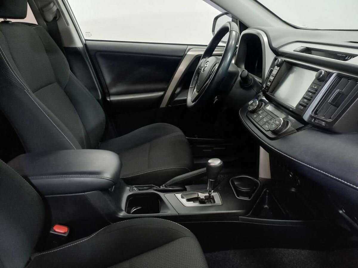 Купить Toyota RAV4, 2018, 95 472 км.. Фото: #9