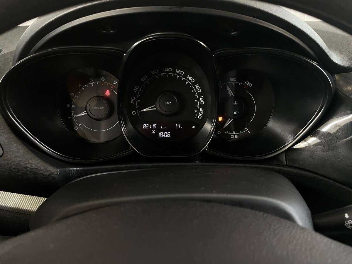 Купить Лада (ВАЗ) Веста, 2017, 82 114 км.. Фото: #10