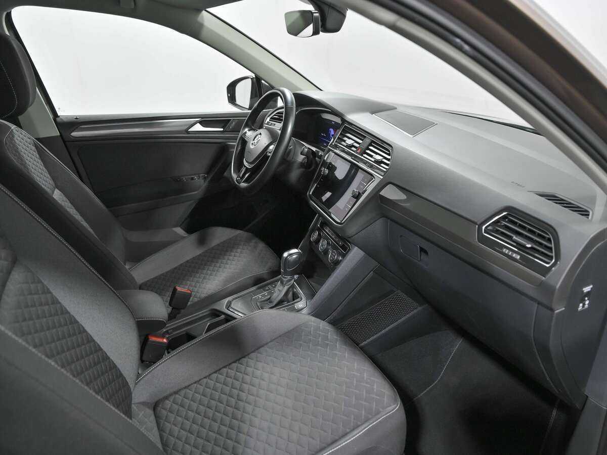Купить Volkswagen Tiguan, 2018, 72 351 км.. Фото: #15