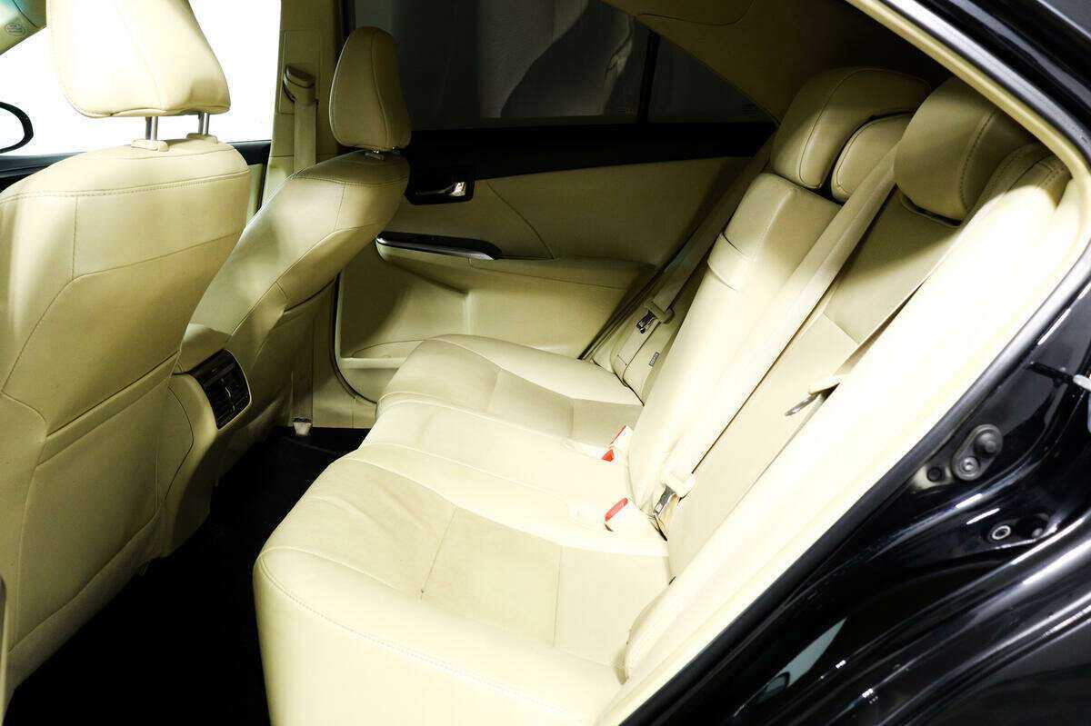 Купить Toyota Camry, 2017, 129 383 км.. Фото: #11