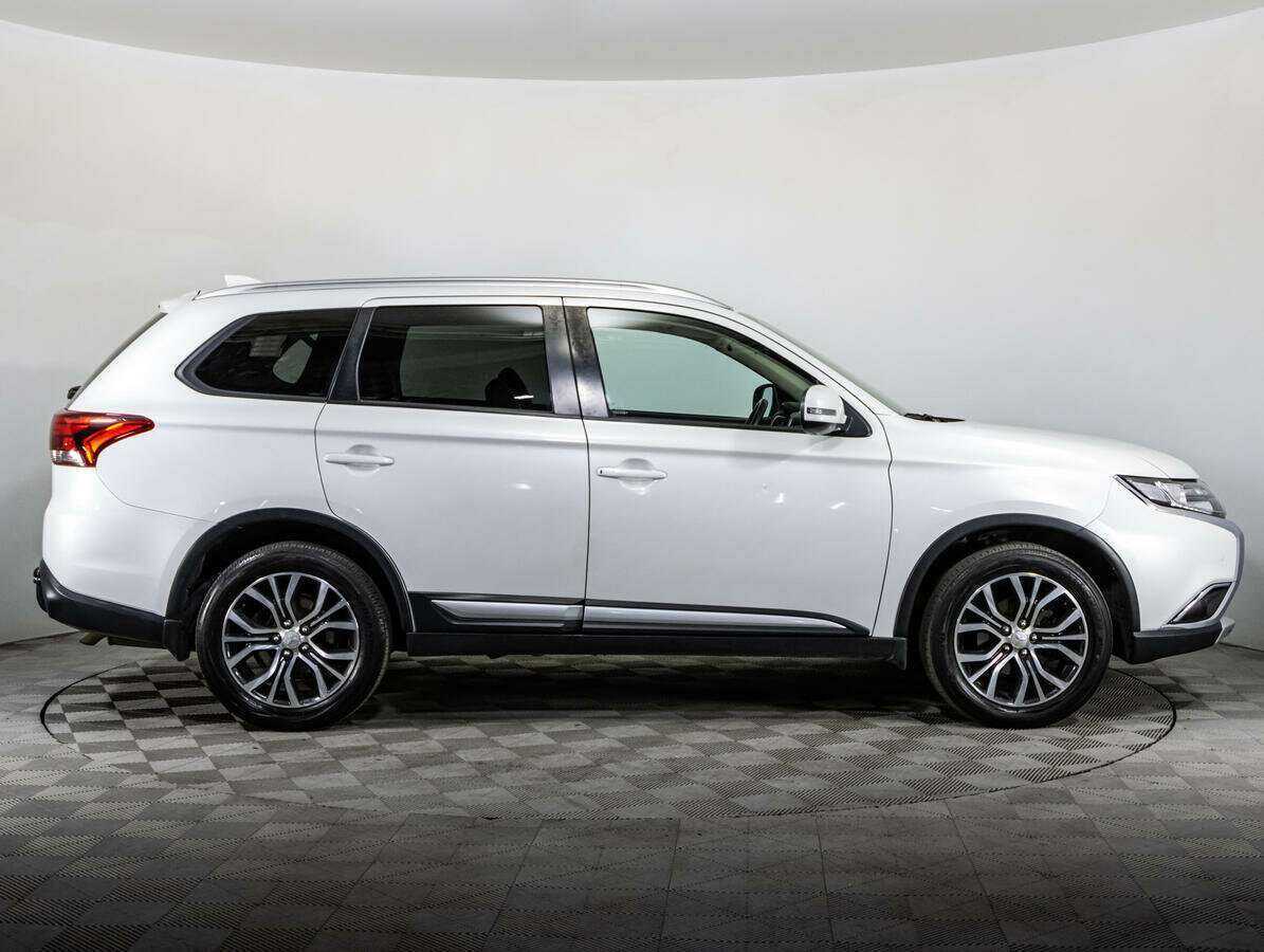 Купить Mitsubishi Outlander, 2018, 59 437 км.. Фото: #3